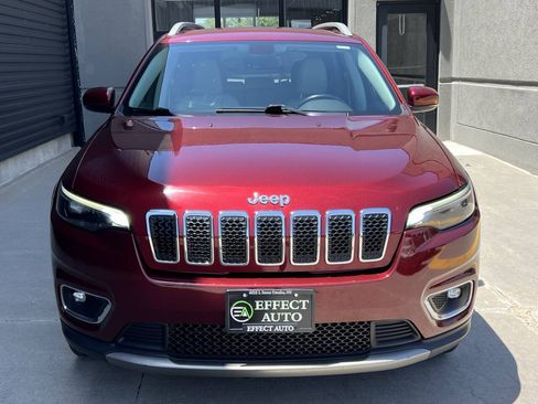 Used 2019 Jeep Cherokee Limited AWD/4WD image 4