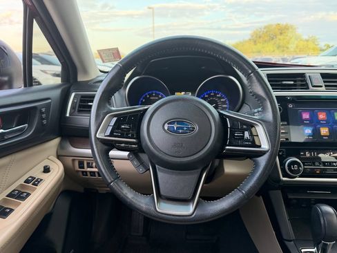 Used 2018 Subaru Outback 3.6R Limited w/ Popular Package #2 AWD/4WD image 8