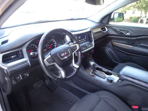 Used 2019 GMC Acadia SLE FWD image 11