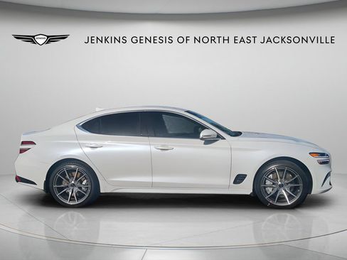 Used 2025 Genesis G70 2.5T RWD image 2