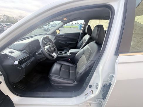 Used 2022 Nissan Altima 2.5 SR image 10