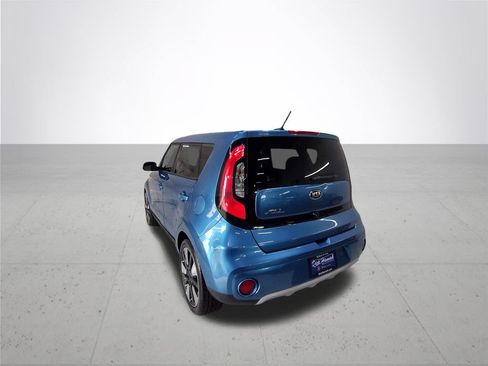 Used 2019 Kia Soul + FWD image 11