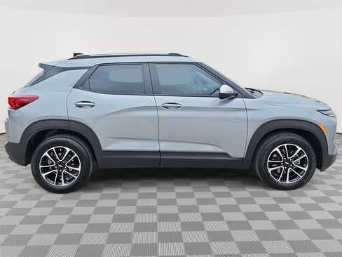 Certified 2025 Chevrolet TrailBlazer LT w/ Convenience Package image 4