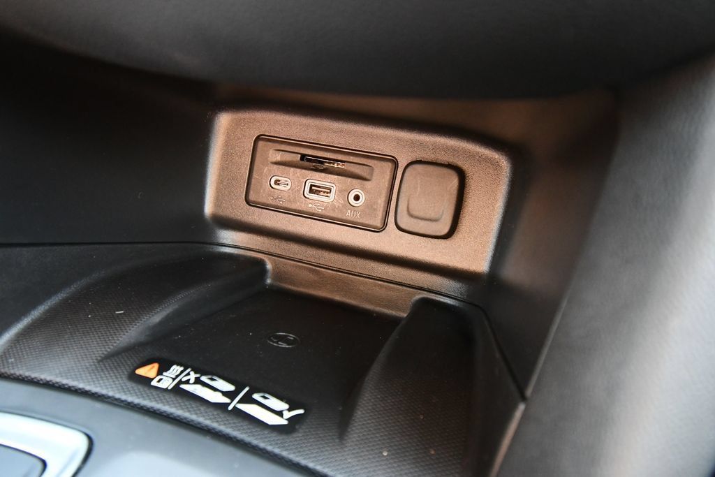 Used 2020 Chevrolet Equinox Premier AWD/4WD image 33