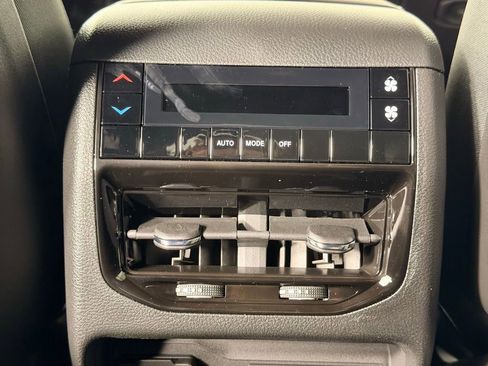 New 2025 Jeep Grand Cherokee L Laredo AWD/4WD image 22