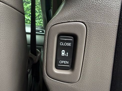 Used 2013 Honda Odyssey Touring image 44