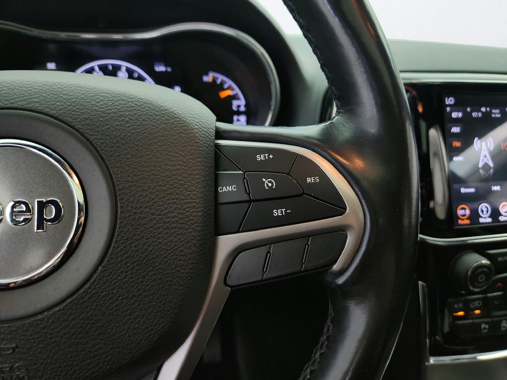 Used 2019 Jeep Grand Cherokee Altitude AWD/4WD image 23