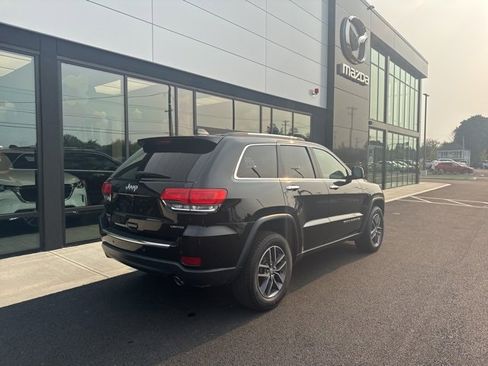 Used 2018 Jeep Grand Cherokee Limited image 3