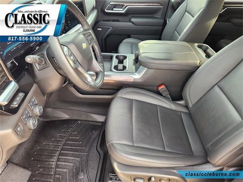 Used 2025 Chevrolet Silverado 2500 LTZ w/ LTZ Premium Package image 13