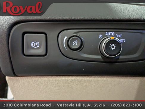 Used 2021 Buick Enclave Essence w/ Sport Touring Edition image 20