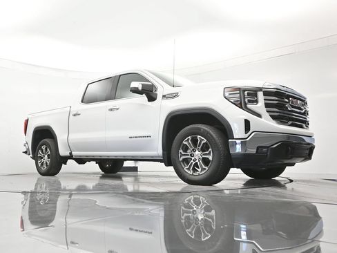 Certified 2024 GMC Sierra 1500 SLT AWD/4WD image 39
