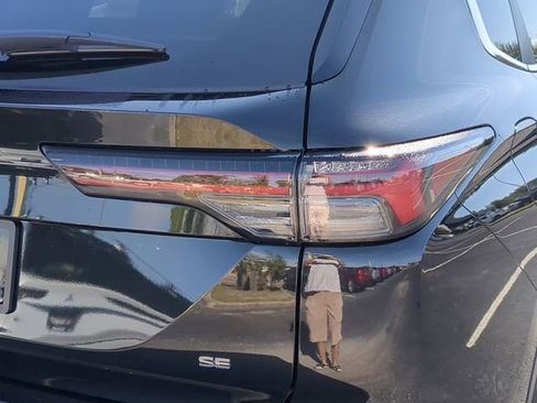 New 2026 Mitsubishi Outlander SE image 11