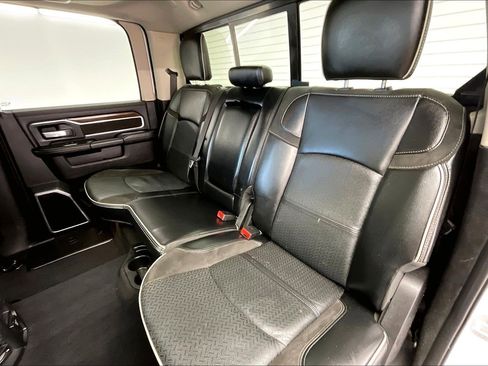 Used 2024 RAM 2500 Laramie w/ Cold Weather Group image 19