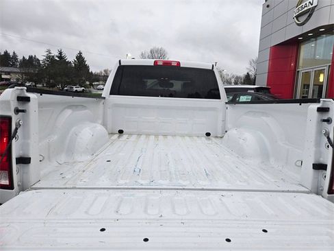 Used 2024 RAM 1500 Classic SLT image 15
