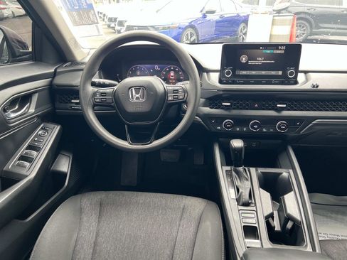 Certified 2023 Honda Accord EX image 7