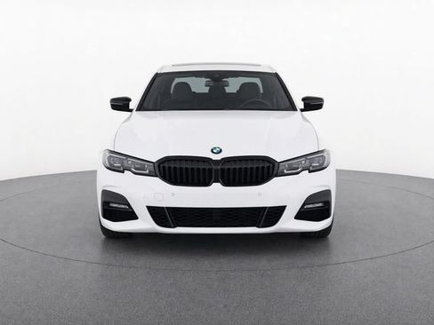 Used 2022 BMW 330e w/ M Sport Package RWD image 5