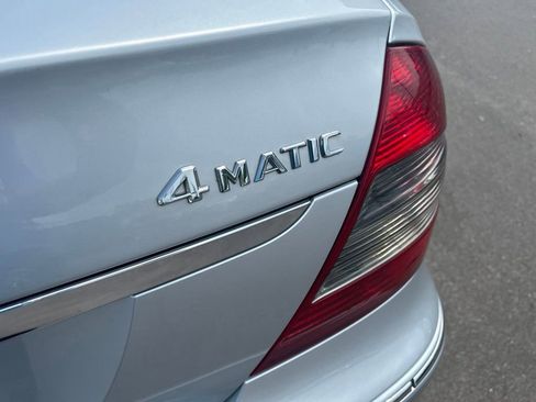 Used 2007 Mercedes-Benz E 350 4MATIC Sedan image 9