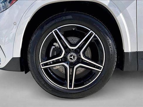 Used 2025 Mercedes-Benz GLA 250 image 10