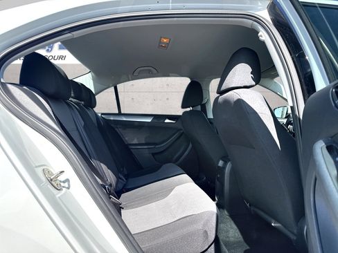 Used 2018 Volkswagen Jetta S w/ Cold Weather Package image 8