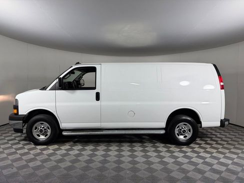 Used 2024 GMC Savana 2500 w/ Driver Convenience Package RWD image 10
