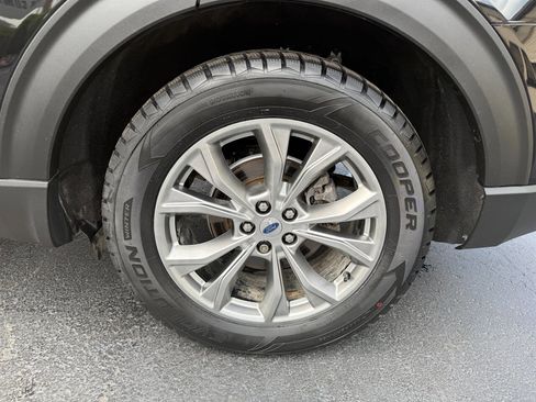 Used 2022 Ford Explorer Limited w/ Class IV Trailer Tow Package AWD/4WD image 29