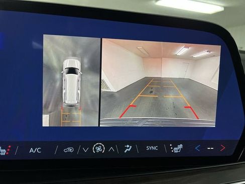 New 2026 Chevrolet Suburban LT w/ Comfort Package image 15