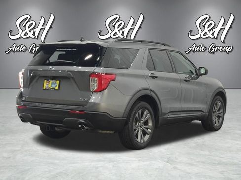 Used 2021 Ford Explorer XLT w/ Equipment Group 202A image 19