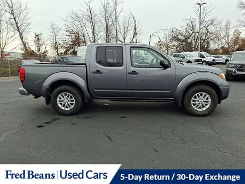 Used 2018 Nissan Frontier SV image 14