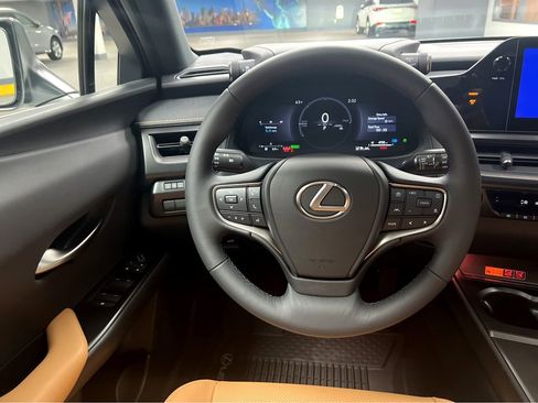 New 2026 Lexus UX 300h AWD image 31