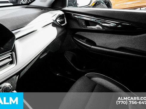 Used 2025 Chevrolet TrailBlazer LT image 47