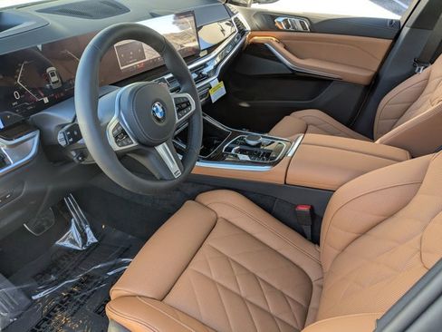 New 2026 BMW X5 xDrive40i w/ M Sport Package image 3