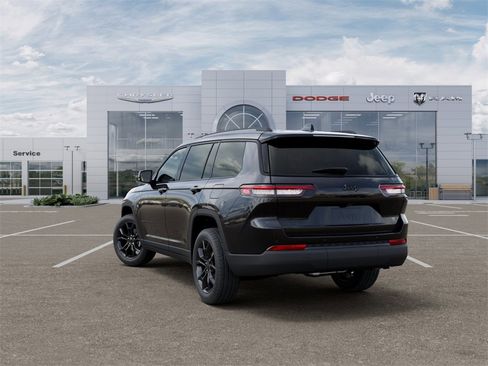New 2025 Jeep Grand Cherokee L Limited image 3