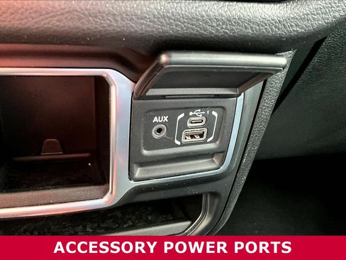 Used 2024 Jeep Wrangler Sport image 16