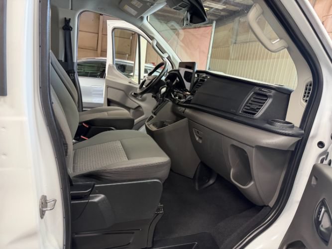 Used 2024 Ford Transit 350 XLT RWD image 28