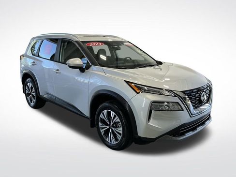 Used 2023 Nissan Rogue SV w/ SV Premium B Package FWD image 1