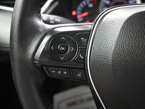 Used 2022 Toyota Corolla Cross LE FWD image 25