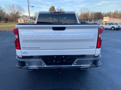 Used 2019 Chevrolet Silverado 1500 LTZ w/ LTZ Premium Package AWD/4WD image 4