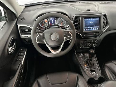 Used 2022 Jeep Cherokee Latitude image 10