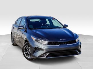 Used 2024 Kia Forte LXS video 2