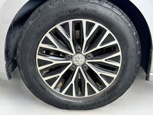 Used 2019 Volkswagen Jetta SE FWD image 14