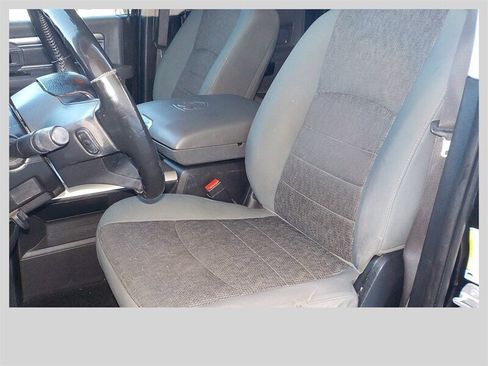 Used 2015 RAM 2500 Big Horn image 2