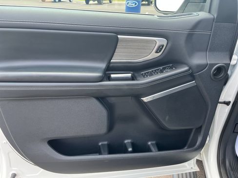 Used 2025 Ford Expedition Max Platinum w/ Driver's Package AWD/4WD image 11