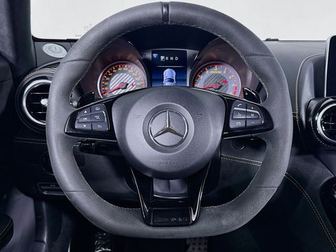 Used 2018 Mercedes-Benz AMG GT R image 17