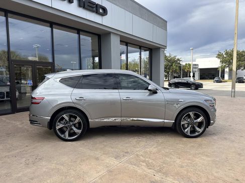Used 2025 Genesis GV80 3.5T Prestige image 2