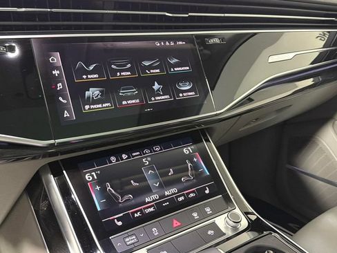 Used 2021 Audi Q7 2.0T Premium Plus w/ Premium Plus Package AWD/4WD image 22