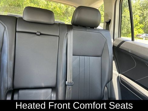 Certified 2023 Volkswagen Tiguan SE FWD image 14