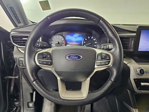 Used 2021 Ford Explorer XLT w/ Equipment Group 202A image 28
