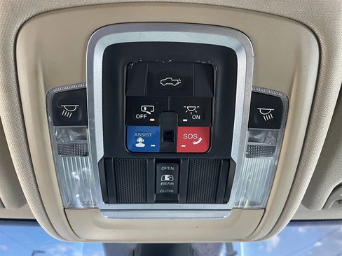 Used 2019 RAM 2500 Laramie AWD/4WD image 31