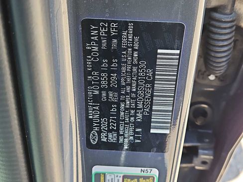 New 2025 Hyundai Elantra Sport FWD image 33