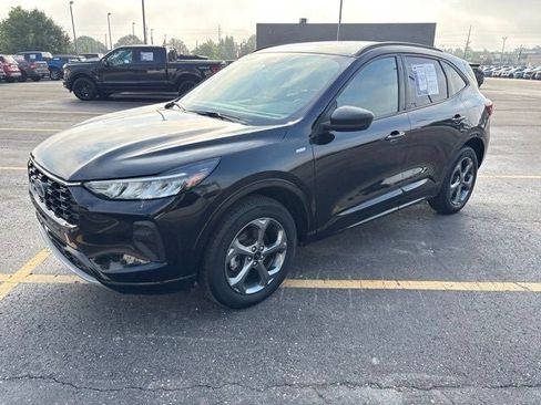 Used 2024 Ford Escape ST-Line w/ Tech Pack #1 AWD/4WD image 17